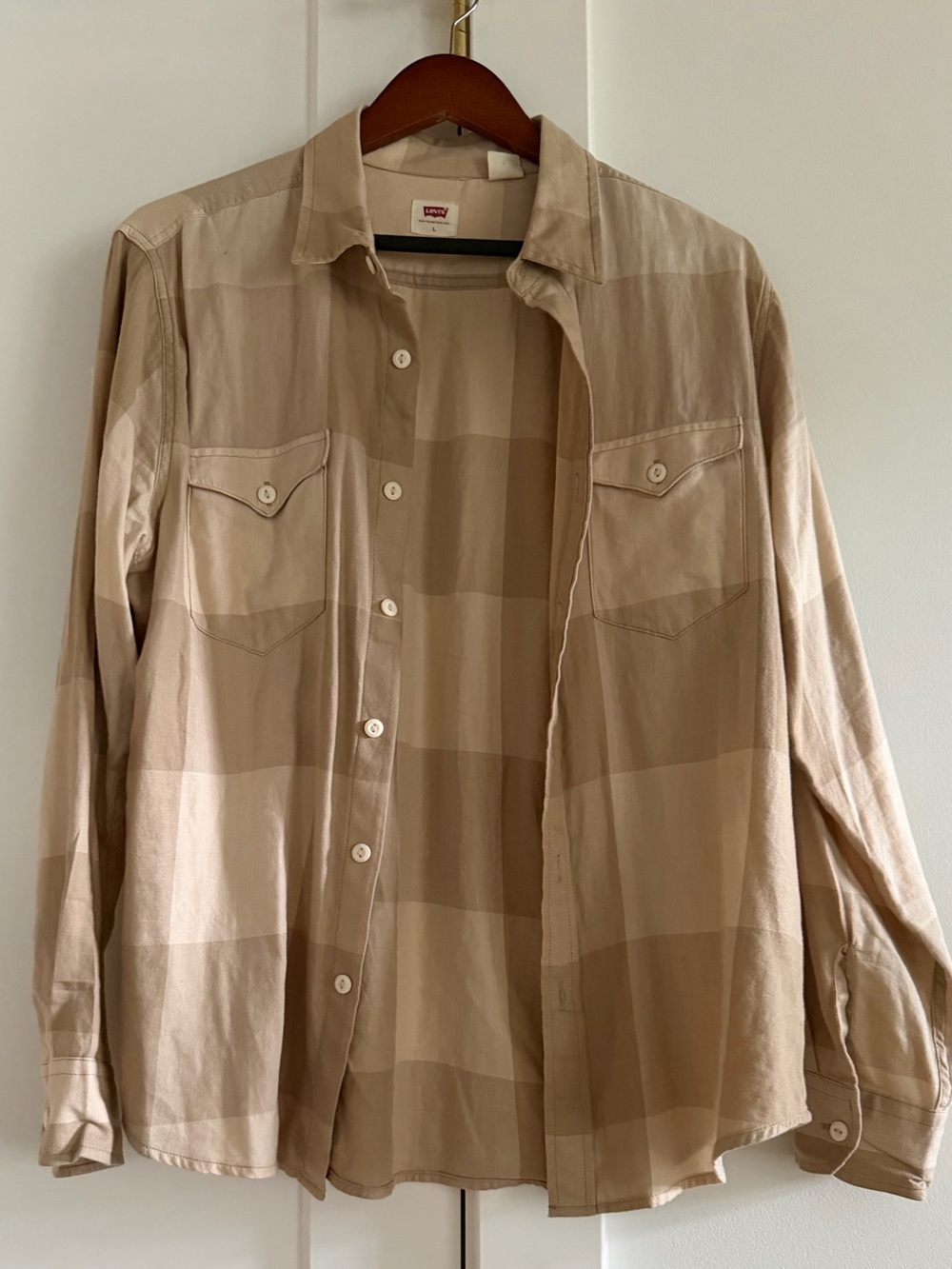 Levi's Men's Large Tan Neutral Plaid Button Down Shirt - 100% cotton